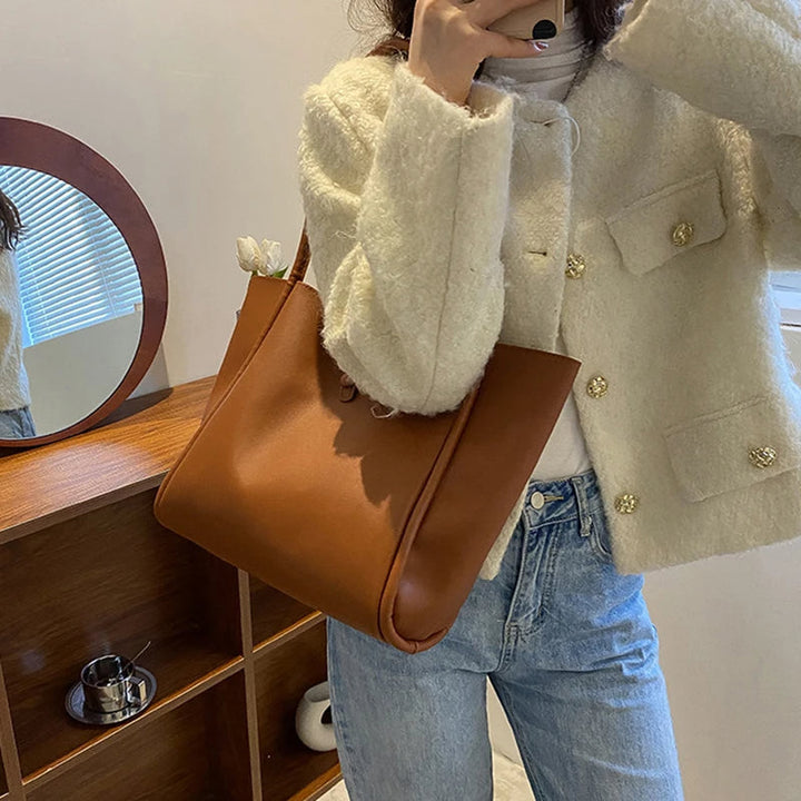 LIORA- Large Carry Bag