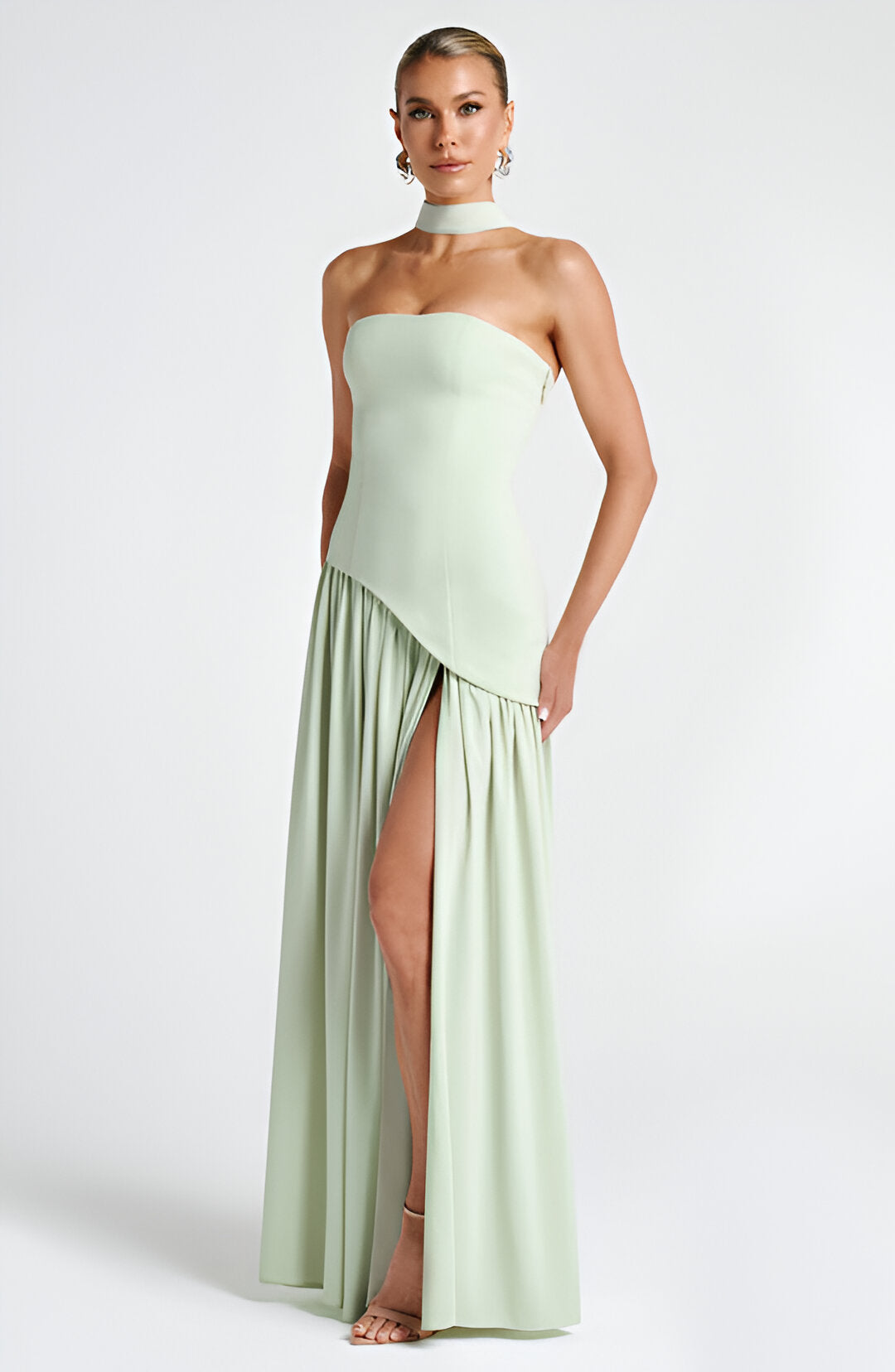 LOTTIE – RADIANT STRAPLESS EVENING GOWN