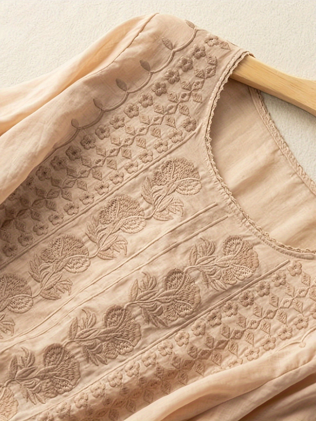 VEDA – WOMEN'S EMBROIDERED BLOUSE