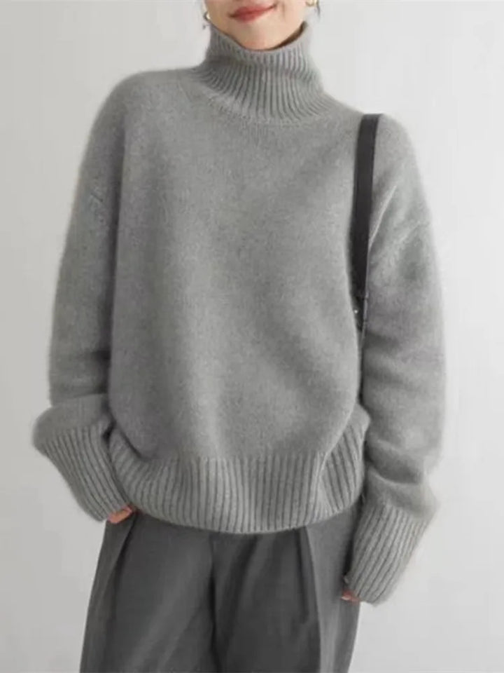 Risa | Elegant Warm Turtleneck