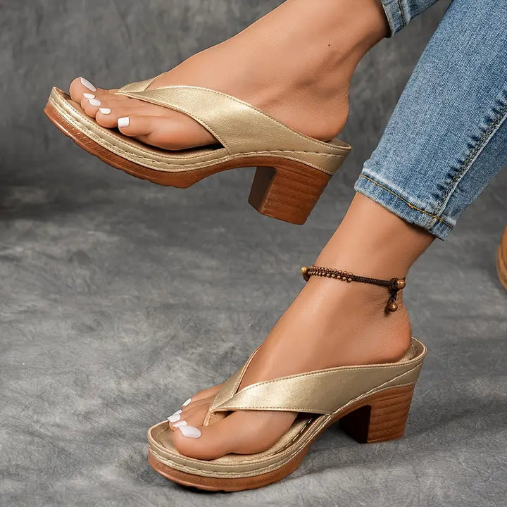 EIRA – ULTRA COMFORTABLE CHUNKY HEEL SANDALS