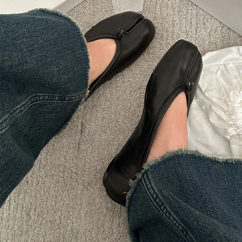 YSORIA – COMFORTABLE BALLET FLATS