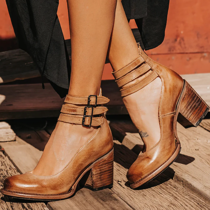 Avera | Vintage Elegance Leather Heels