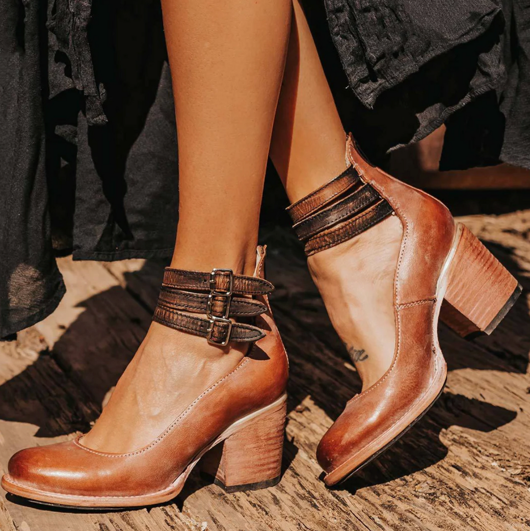 Avera | Vintage Elegance Leather Heels