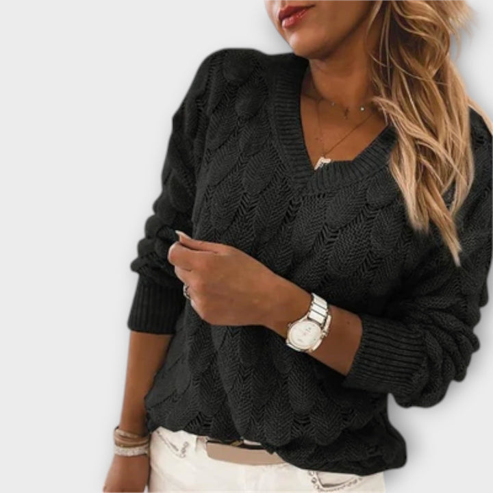 Venalarae | V-Neck Knit Pullover